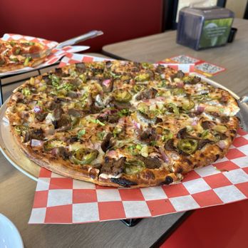 Pizza Twist - Spicy Beef Lamb Kabob Naan Pizza...what an unexpected banger! - Pizza Near Me - Hampton, Virginia Pizza Twist - Spicy Beef Lamb Kabob Naan Pizza...what an unexpected banger! - Pizza Near Me - Hampton, Virginia