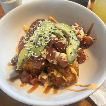 Vanbarry's Public House - Spicy tuna bowl - New American Near Me - Orlando, Florida Vanbarry's Public House - Spicy tuna bowl - New American Near Me - Orlando, Florida