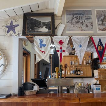 Island Pie - Bar - Pizza Near Me - Deer Harbor, Washington Island Pie - Bar - Pizza Near Me - Deer Harbor, Washington