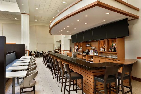 Embassy Suites by Hilton Boston at Logan Airport by null