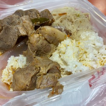 Oriental Mart - Pork Adobo Rice and Pancit - Filipino Near Me - Seattle, Washington