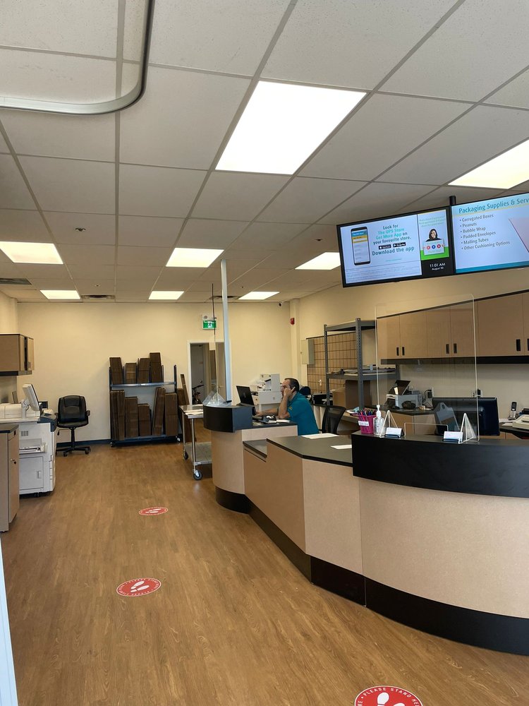 THE UPS STORE Updated September 2024 815 Major Mackenzie Drive E