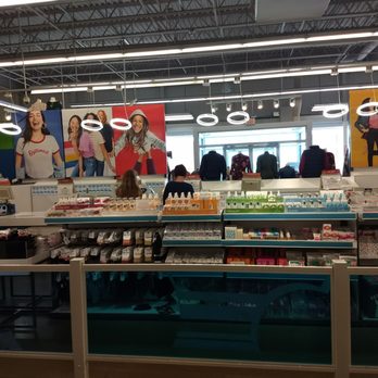 Old Navy - Men's Clothing Near Me - Buffalo, New York