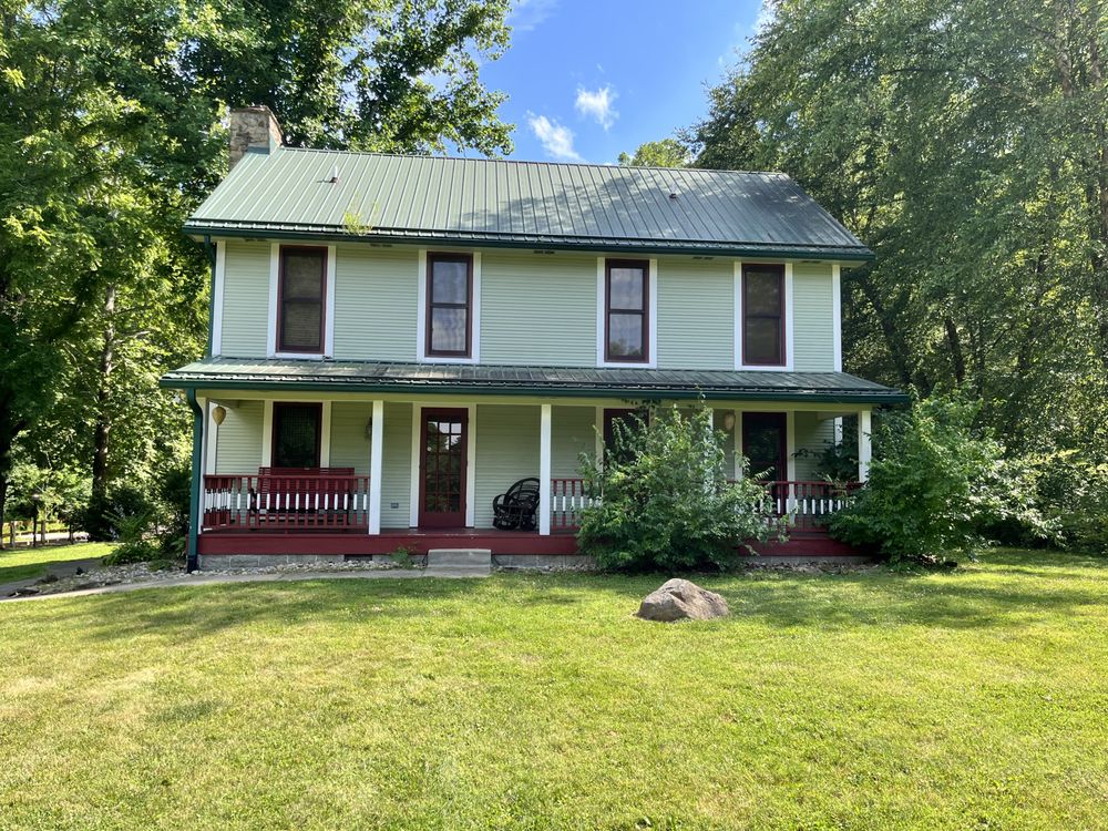 MOONDANCE VACATION HOMES Updated September 2024 29 Photos & 43