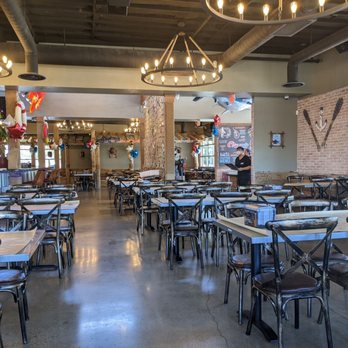 Cajun Crack'n - Inside - Seafood Near Me - Milpitas, California