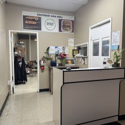 Southeast Asia Grill - Order counter