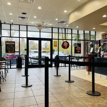 Cold Stone Creamery - Line queue - Ice Cream & Frozen Yogurt Near Me - Chesapeake, Virginia Cold Stone Creamery - Line queue - Ice Cream & Frozen Yogurt Near Me - Chesapeake, Virginia