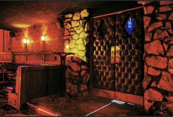 The Three Clubs by null