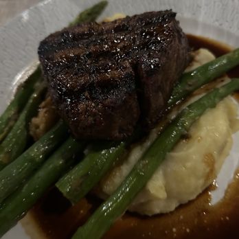 Boat House Waterfront Dining - Filet - Seafood Near Me - Tiverton, Rhode Island