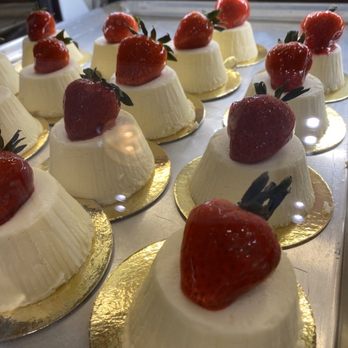 Carlo's Bakery - Bakeries Near Me - San Antonio, Texas Carlo's Bakery - Bakeries Near Me - San Antonio, Texas