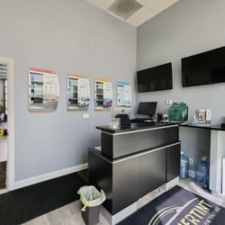 Premier Tint Pros - Entrance