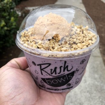 Rush Bowls - Power Bowl, AKA smoothie in a bowl with a scoop of peanut butter and crap load of oats. - Juice Bars & Smoothies Near Me - Sandy Springs, Georgia