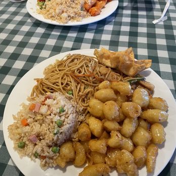 Lucky Bowl - Chinese Near Me - Sandy, Utah Lucky Bowl - Chinese Near Me - Sandy, Utah