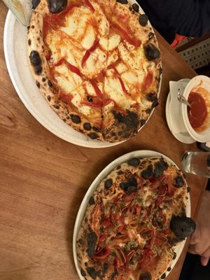 2 Amys by null