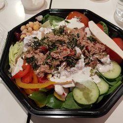Paprika Salladsbar - Tuna salad, they didn't remove the stems from the spice seasoning, making it a bit weird to eat.