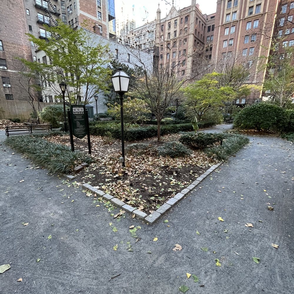Tudor City Square - Park - Parks Near Me - New York, New York Tudor City Square - Park - Parks Near Me - New York, New York