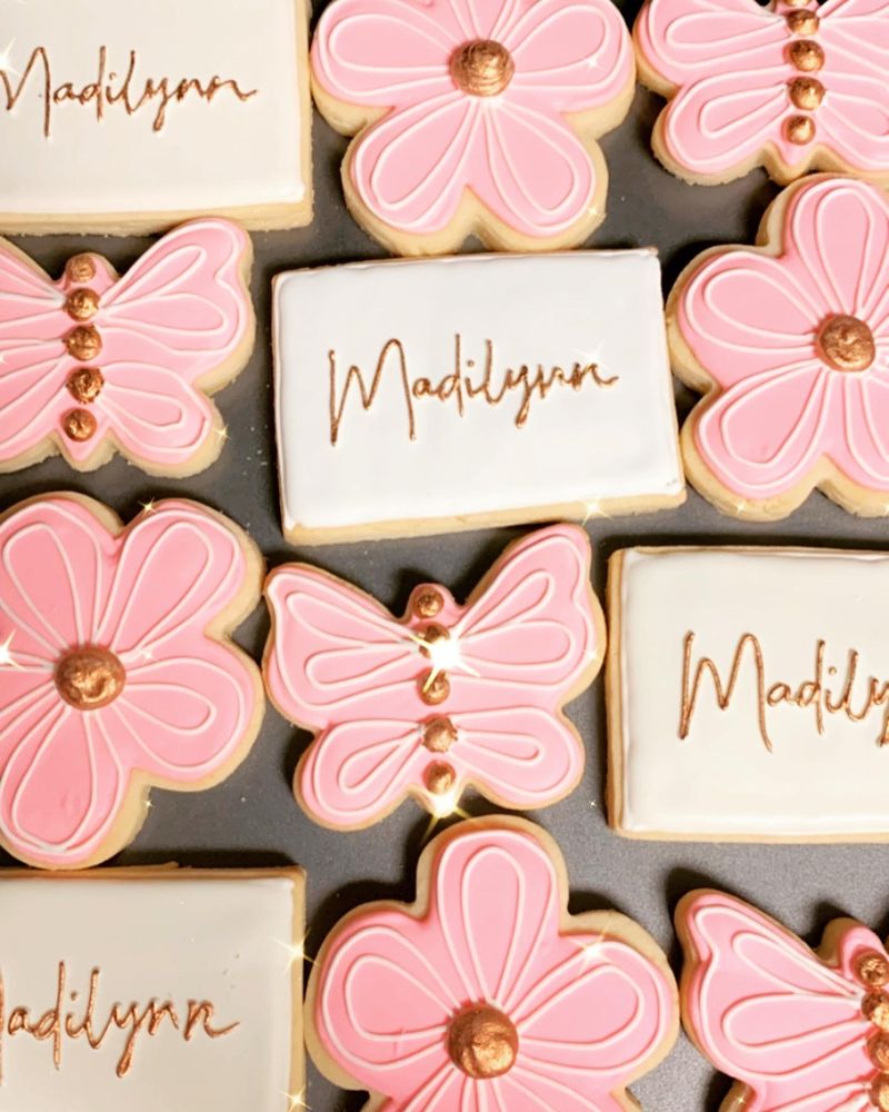 Worldofsweetntreats Logo