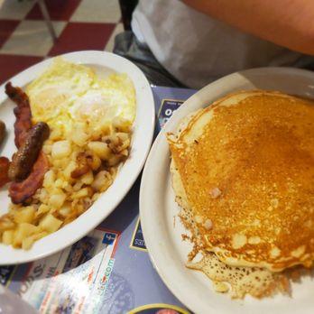 DeLuca's Diner - Steel City Breakfast of Champions - Breakfast & Brunch Near Me - Pittsburgh, Pennsylvania