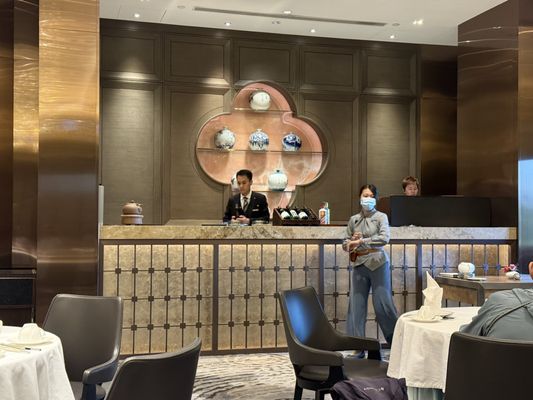 JW Marriott Hotel Hong Kong by null