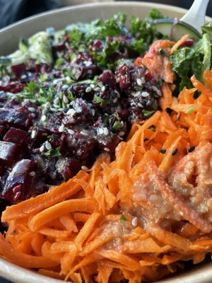 Photo of lil’ Vegerie - Redondo Beach, CA, US. Ahi beet bowl