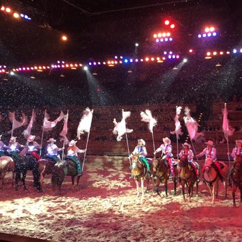 Dolly Parton's Stampede - Performing Arts Near Me - Pigeon Forge, Tennessee