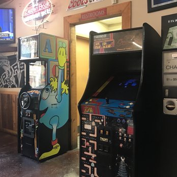 Longhorn Cafe - Classic arcade games. I'm a sucker for Ms Pac-Man - Burgers Near Me - San Antonio, Texas Longhorn Cafe - Classic arcade games. I'm a sucker for Ms Pac-Man - Burgers Near Me - San Antonio, Texas