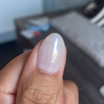 De Lacey Nails - air bubble in nail and gelX not applied evenly - Nail Salons Near Me - Pasadena, California