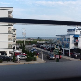Aztec Motel - The view from the rooms on the third floor. - Hotels Near Me - Wildwood, New Jersey
