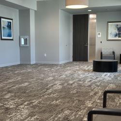 Kelsey-Seybold Clinic - Very spacious }:{