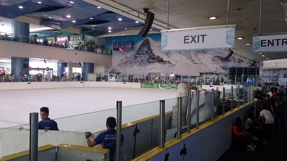 SM ICE SKATING RINK Updated August 2024 J.W. Diokno Blvd., Pasay