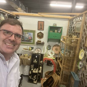 The Madison Flea Market - My favorite booth - Antiques Near Me - Madison, Georgia The Madison Flea Market - My favorite booth - Antiques Near Me - Madison, Georgia