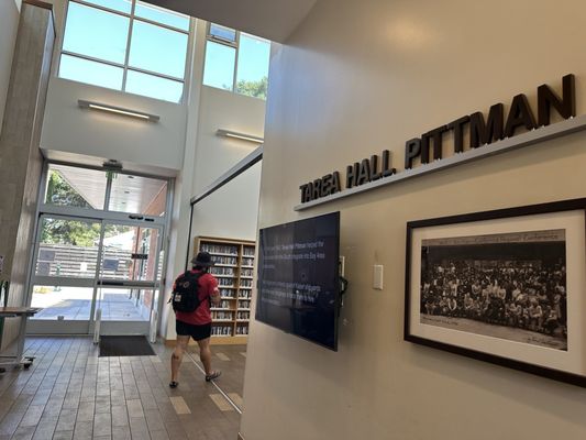 Berkeley Public Library - Tarea Hall Pittman South Branch by null