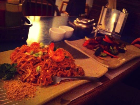 Café Saigon by null