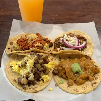 Guisados - Tacos Near Me - Burbank, California