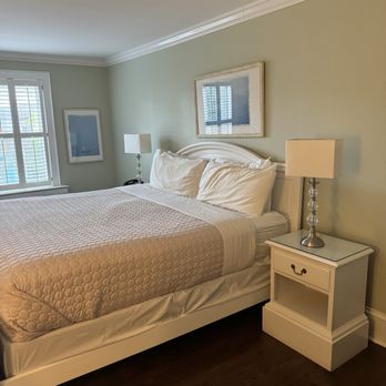 Tranquil House Inn - Hotels Near Me - Manteo, North Carolina Tranquil House Inn - Hotels Near Me - Manteo, North Carolina