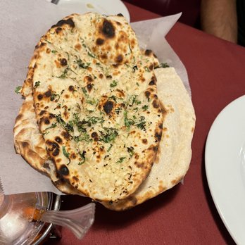 Agra Cafe - Garlic Naan - Indian Near Me - Los Angeles, California Agra Cafe - Garlic Naan - Indian Near Me - Los Angeles, California
