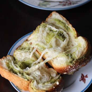 Moment - Small Matcha Toast 抹茶吐司 ($5.50) - great! Fluffy and stretchy bread - Bakeries Near Me - Champaign, Illinois