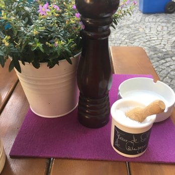 Zwickl - Bavarian Near Me - Munich, BY Zwickl - Bavarian Near Me - Munich, BY