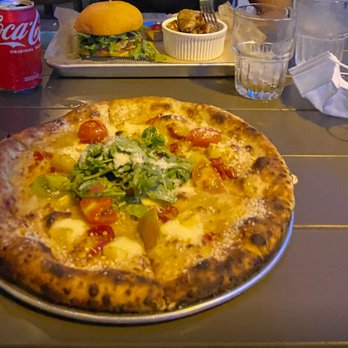 Harvest Bar + Kitchen - Burger & Roasted Garlic Pizza - Pizza Near Me - Columbus, Ohio