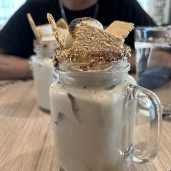 Hash Kitchen Arcadia - S'mores iced coffee - Breakfast & Brunch Near Me - Phoenix, Arizona