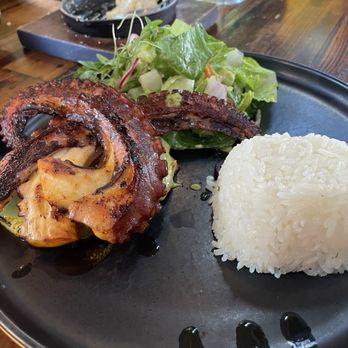 VIDA Cocina & Tequila - Pulpo paradilla - New Mexican Cuisine Near Me - Altamonte Springs, Florida VIDA Cocina & Tequila - Pulpo paradilla - New Mexican Cuisine Near Me - Altamonte Springs, Florida