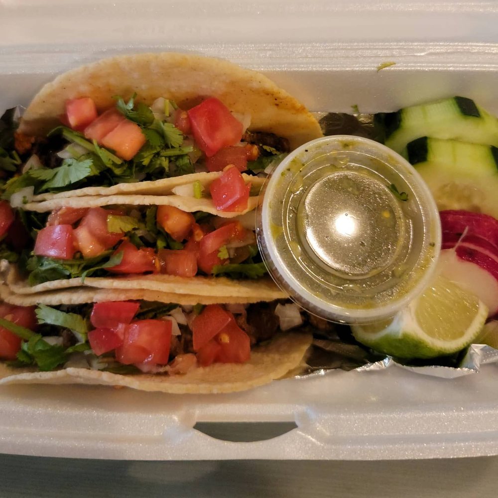 El Comalapa - 1 sausage, beef, chicken taco, 1 pork taco, 1 chicken taco, lime wedge, cucumber and radish slices - Food Trucks Near Me El Comalapa - 1 sausage, beef, chicken taco, 1 pork taco, 1 chicken taco, lime wedge, cucumber and radish slices - Food Trucks Near Me
