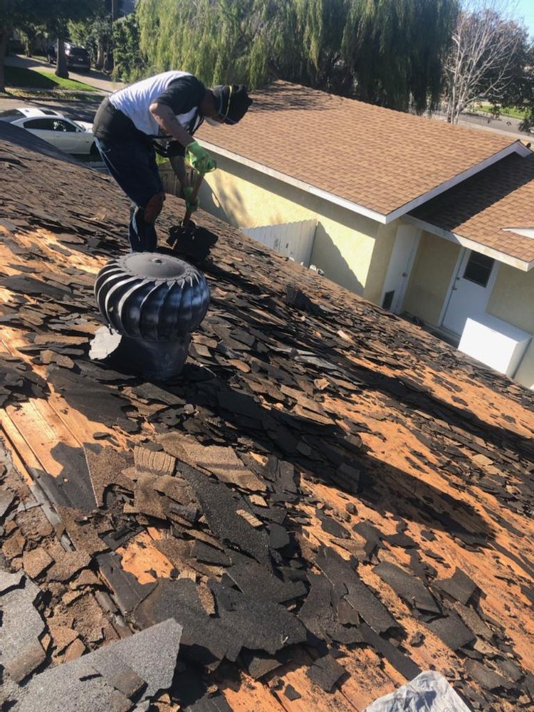 Slide of Dun-Rite Roofing