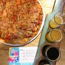 Toasted ravioli pizza, paired with beers from brewery