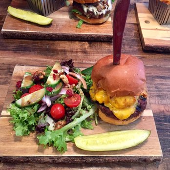 Tap Room - Mac & cheese burger! - Bars Near Me - Patchogue, New York