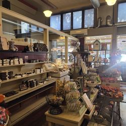 Bright's Candies - Come by