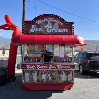Soft Serve Ice Cream - Small place but hard to miss as you enter the W/B 10 Fwy - Ice Cream & Frozen Yogurt Near Me - Banning, California