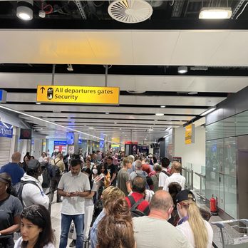 Heathrow Airport - Airports Near Me - Hounslow, XGL