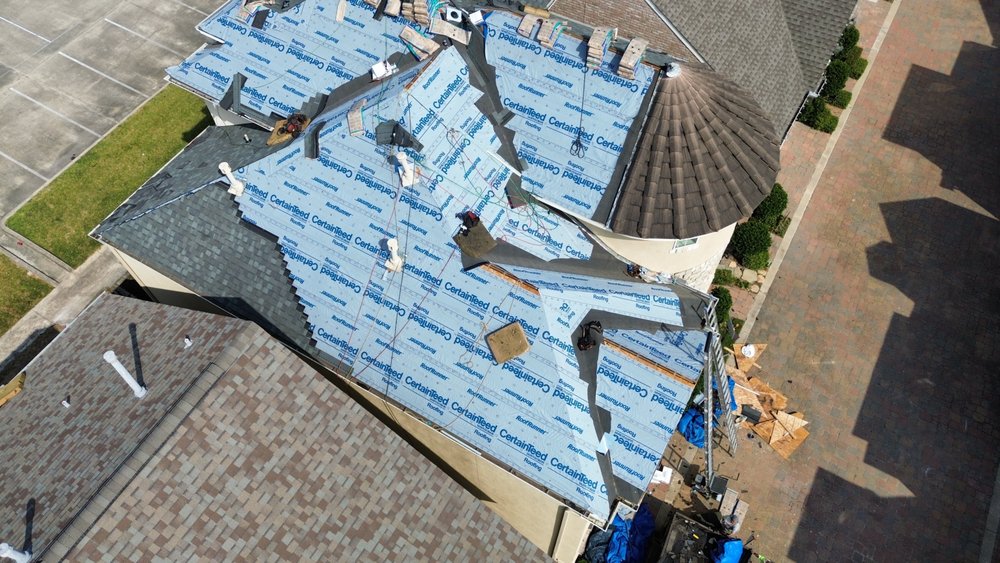 Slide of Strawhat Roofing & Construction