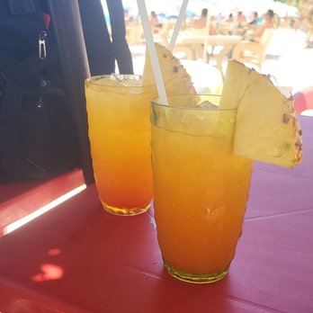 Tarzan Bar and Grill - Food Stands Near Me - Cancún, ROO